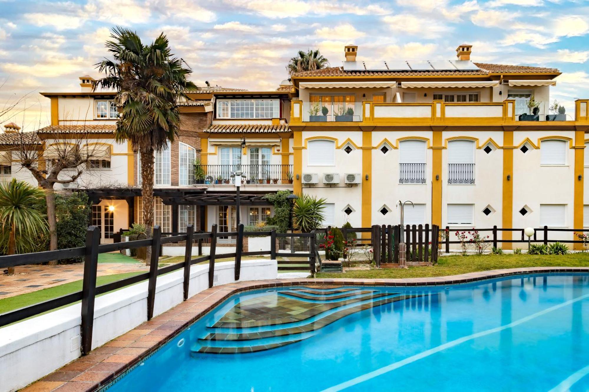 Hotel Cortijo Landete (Adults Only) Armilla Exterior photo